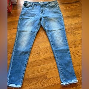 Kancan Skinny/Raw Hem Jeans, Size 2XL, EUC